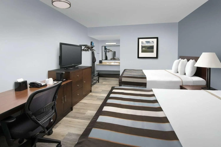 Deluxe Quadruple room