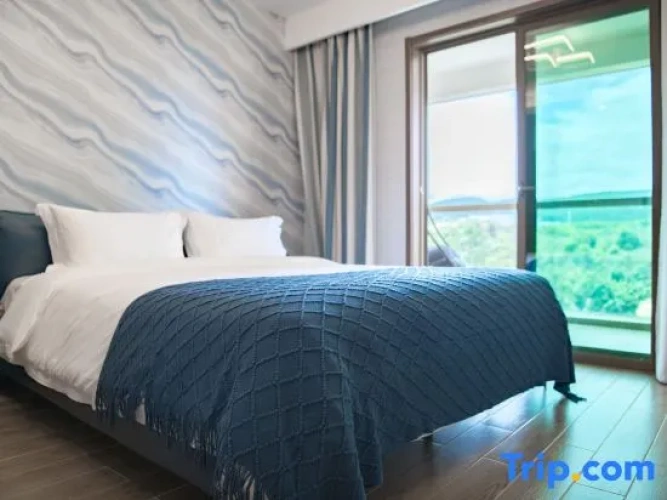 2 Bedrooms Deluxe Family Suite with balcony