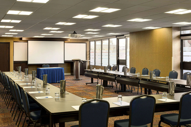 Wyndham Edmonton Hotel and Conference Centre photo 16