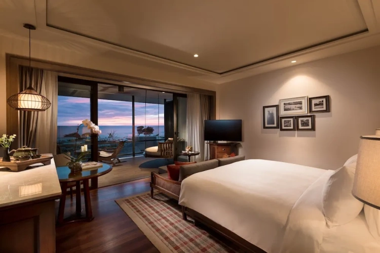 Executive room with balcony and with view