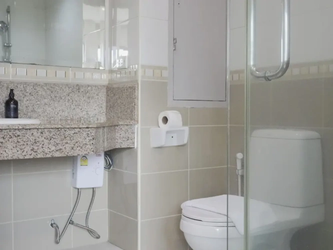 1 Bedroom Economy Apartment