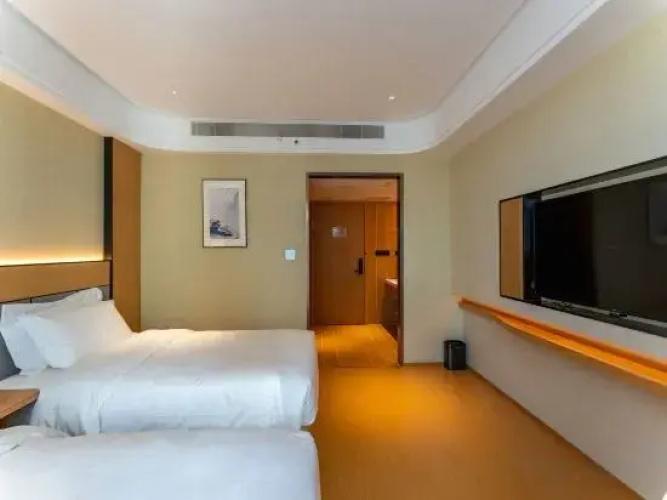 18 Degrees Residence Future Hotel