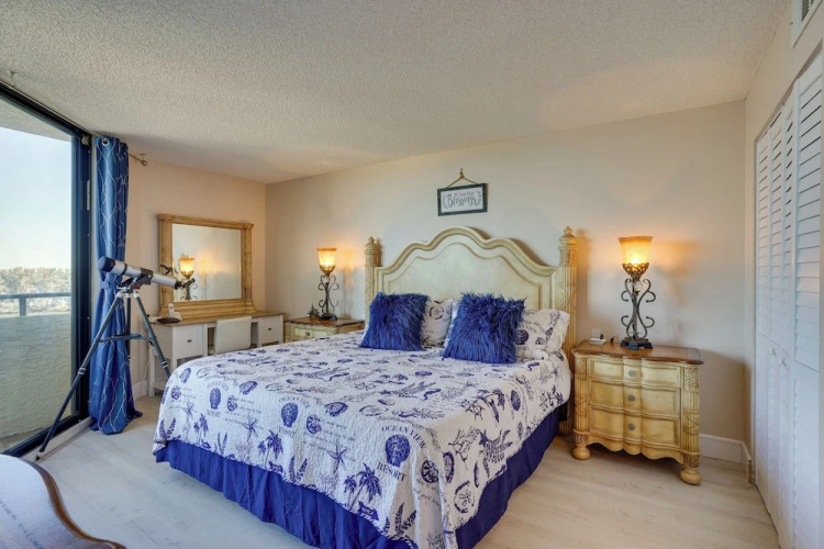 Cozy Condo W/ Gulf View, Bird Watching + Telescope - Hudson, FL