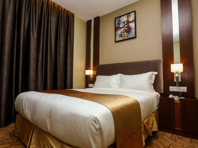 Metro Hotel