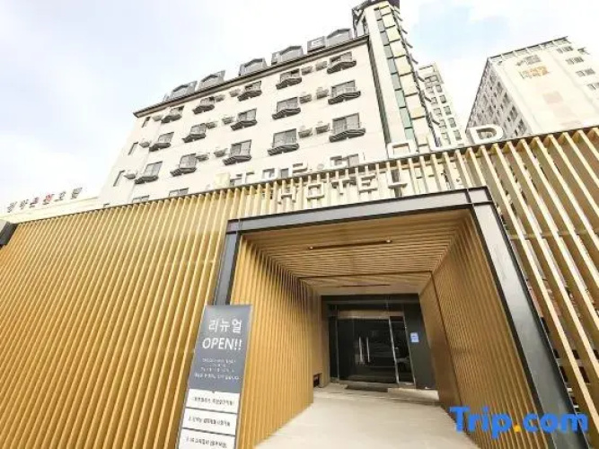 Daejeon Yuseong Top Cloud Hotel