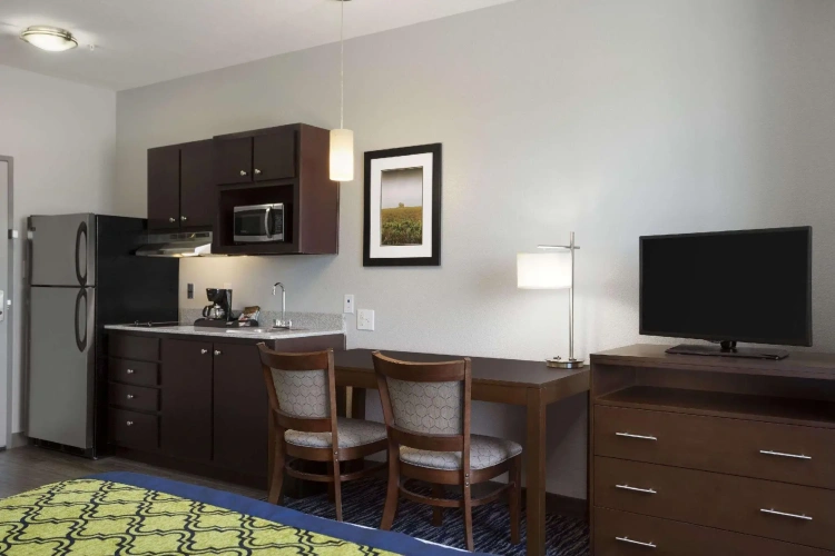 Quadruple Suite