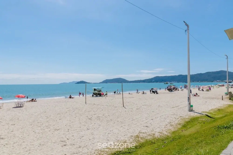 Great Beachfront Apartment Lbm306