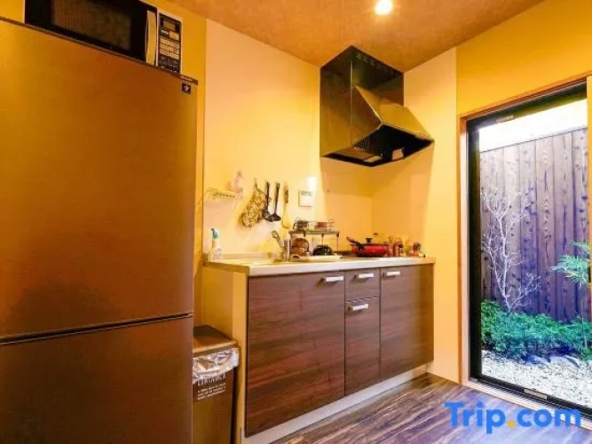 2 Bedrooms Cottage