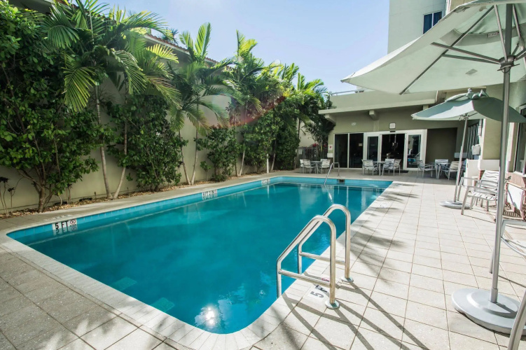 Comfort Suites Miami Airport North photo 18