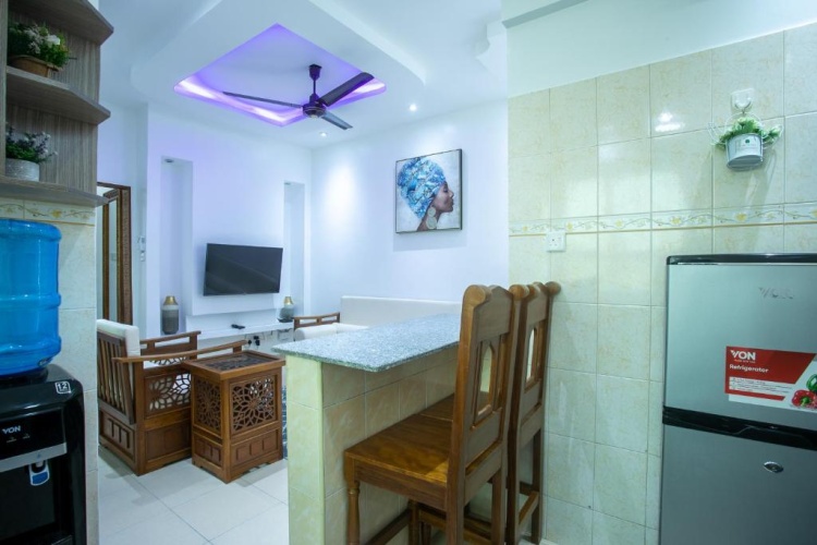 1 Bedroom Apartment