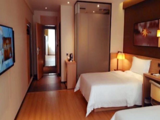 Economy Twin room