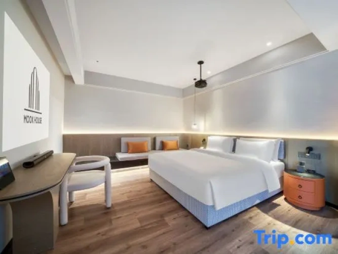 Premier room