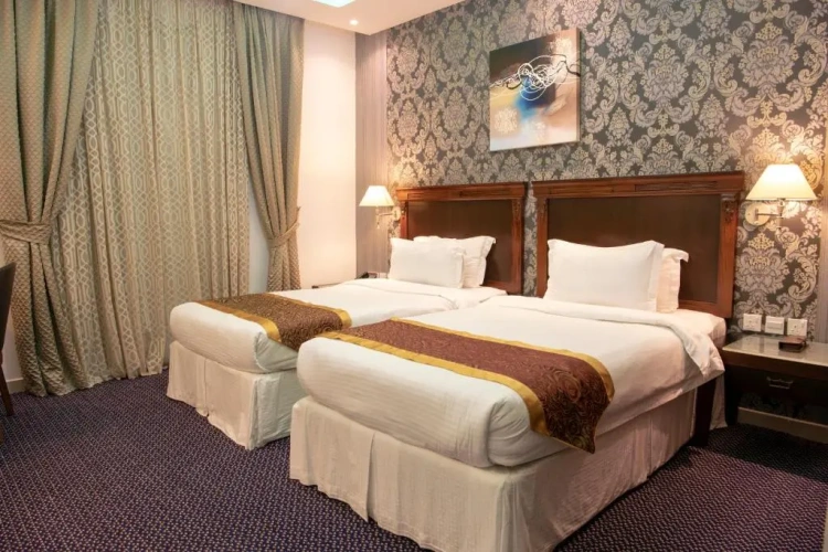 Deluxe Twin room with city view