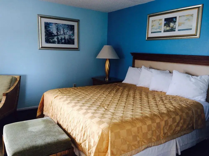 Days Inn