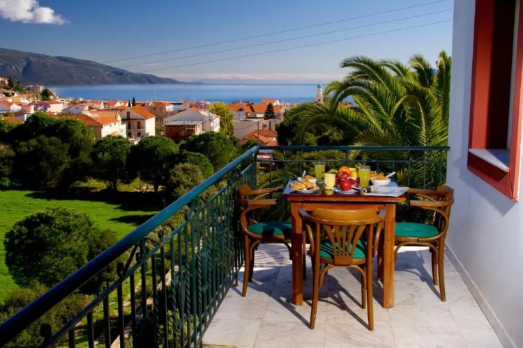 Apartment with sea view