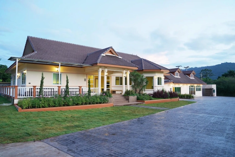 Deluxe Villa