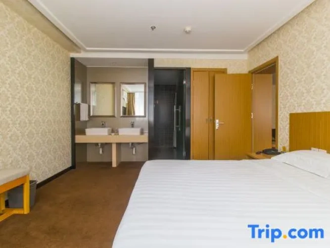 Deluxe Double Suite