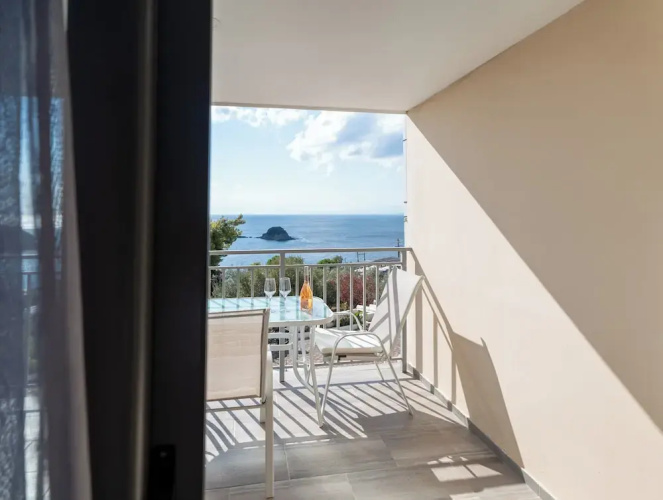 La Luna Hotel