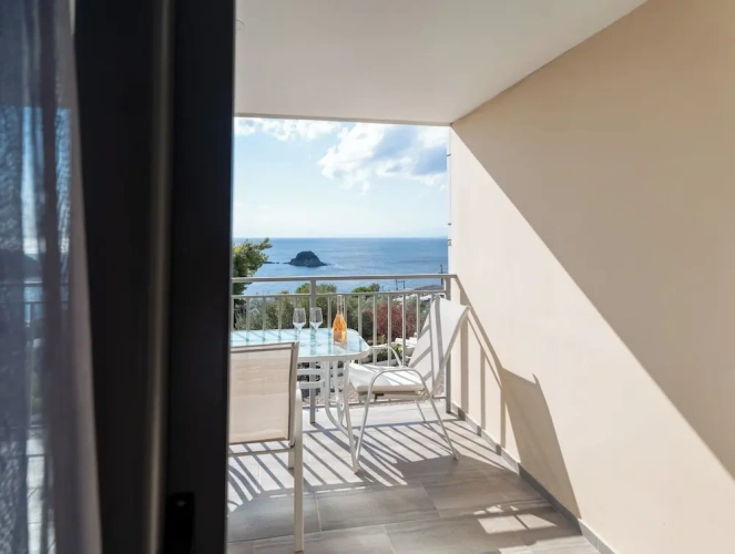 Superior Double room with sea view
