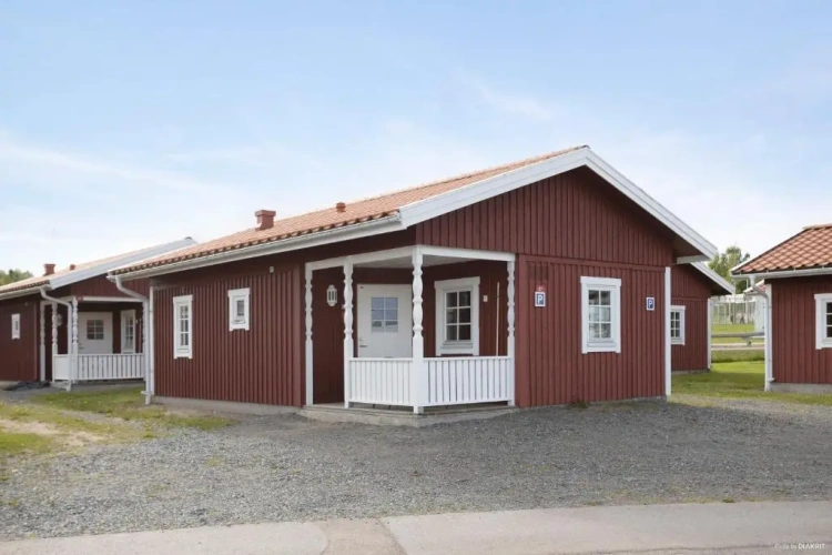 2 Bedrooms Cottage