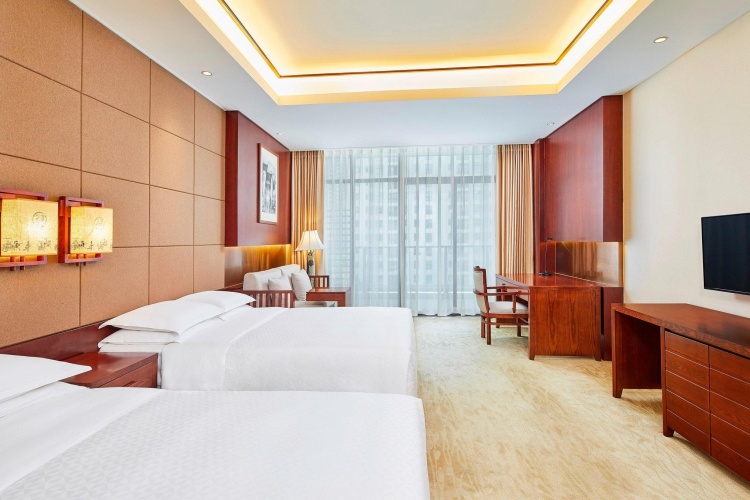 Deluxe Quadruple room with balcony
