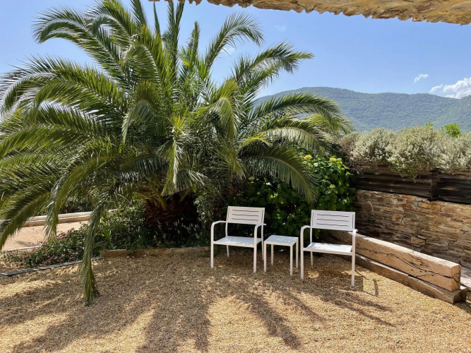 Villa in Cavalaire With Sea View & Pool