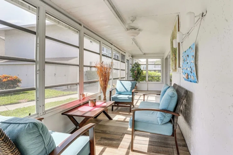 2 Bedrooms Apartment