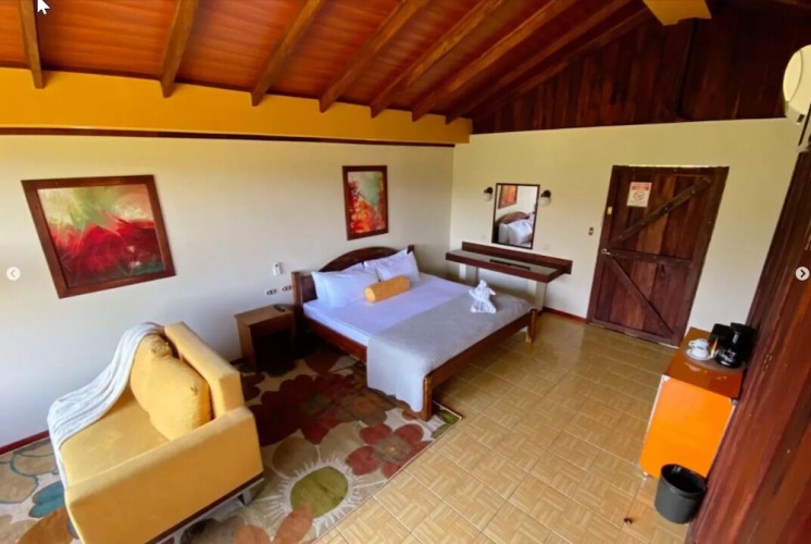 Arenal Roca Lodge
