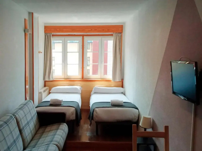 Apartamentos Las Tuyas 3000