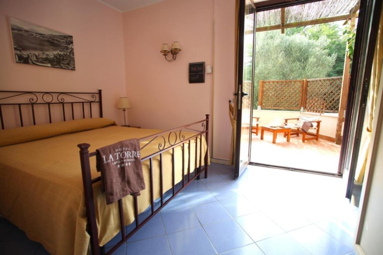 Triple room
