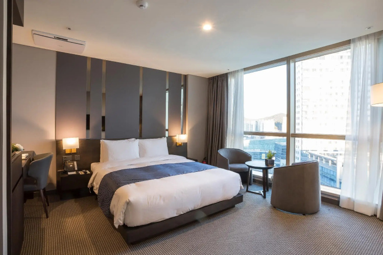 Centum Premier Hotel