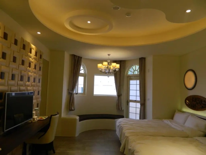 Deluxe Suite