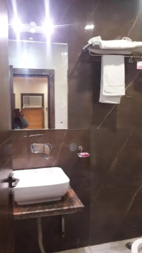 Hotel Guru Kripa Inn