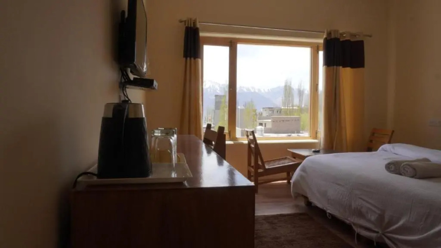16 Arahat Guest House