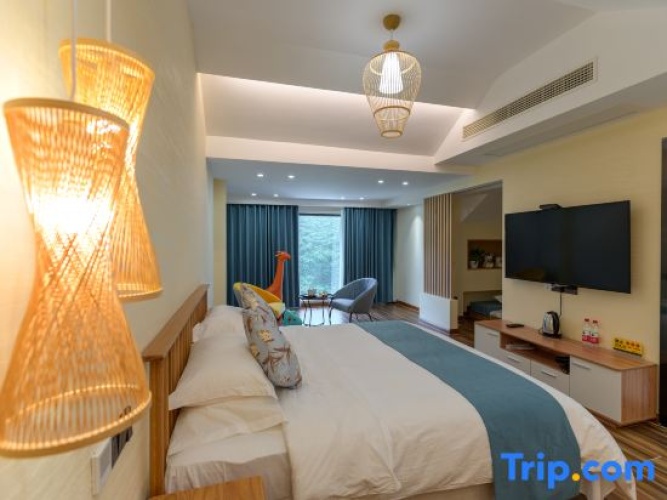Standard Double room with view