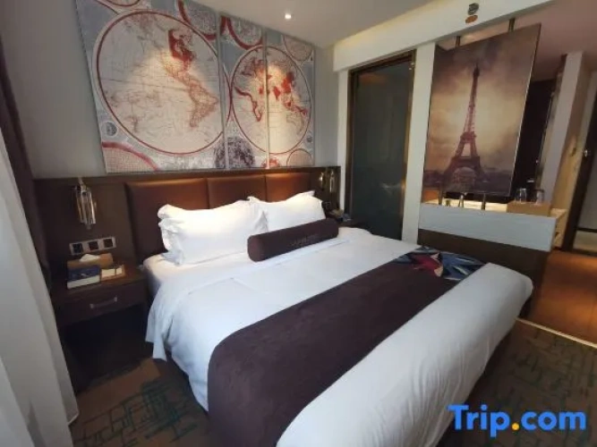 Deluxe Double room with view