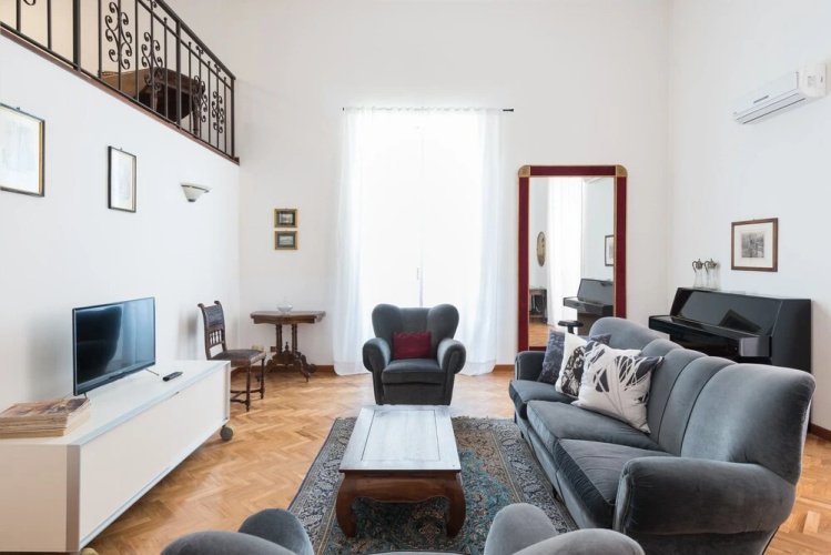 Teta House