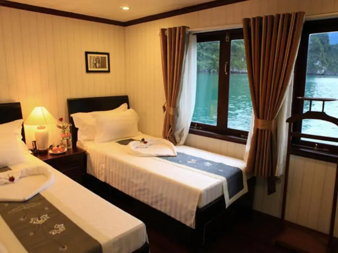 Phoenix Luxury Cruise