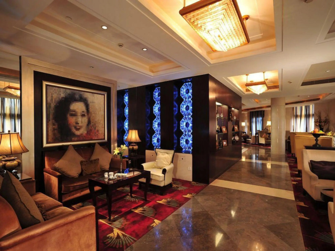 Broadway Mansions Shanghai Hotel