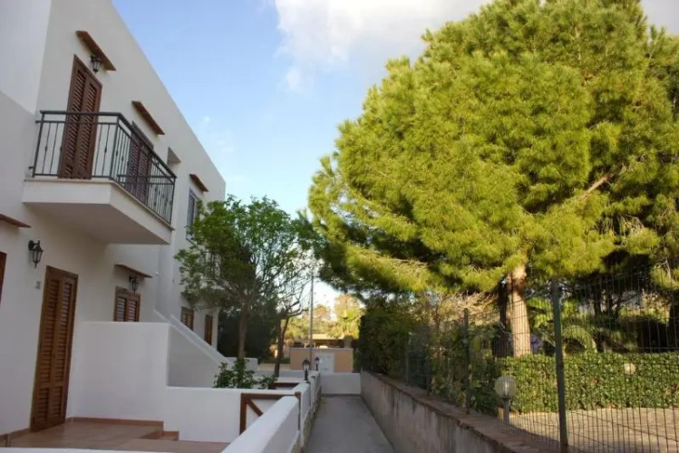 Quadruple Apartment