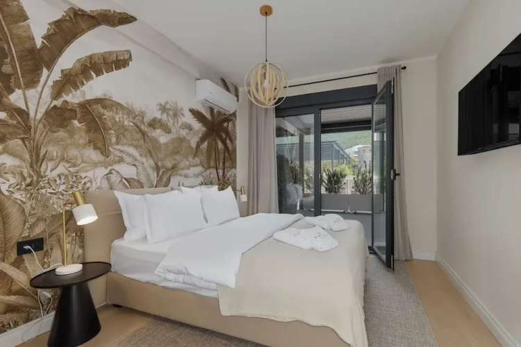 Dimitris Residence