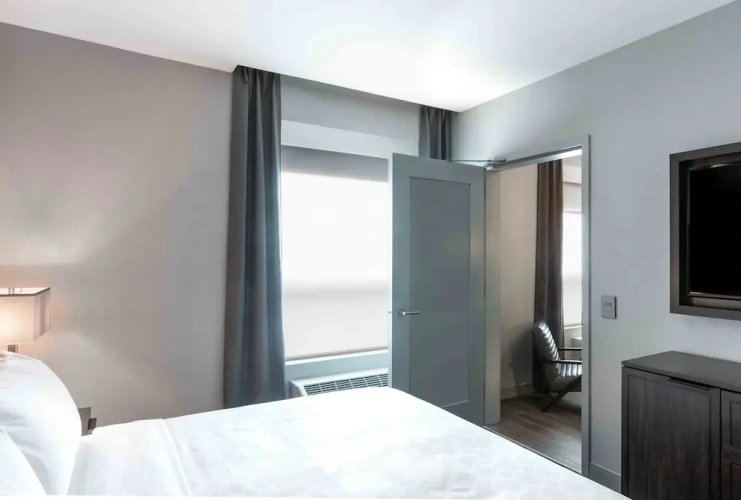 1 Bedroom Suite
