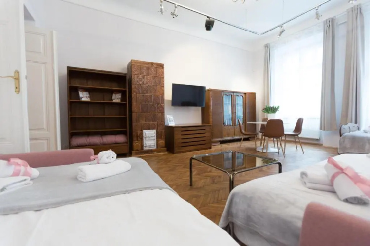 Roman Apartments