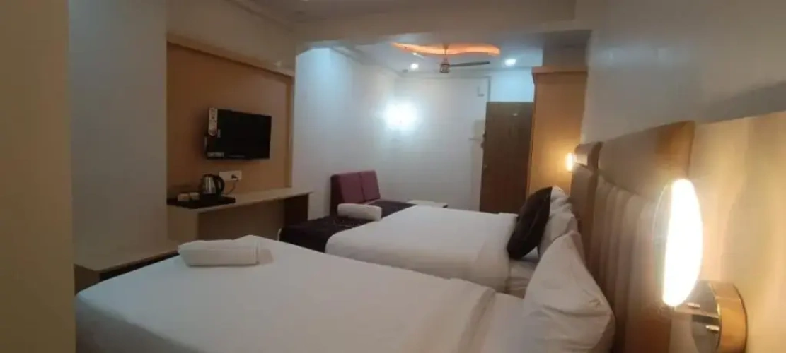 Standard Triple room