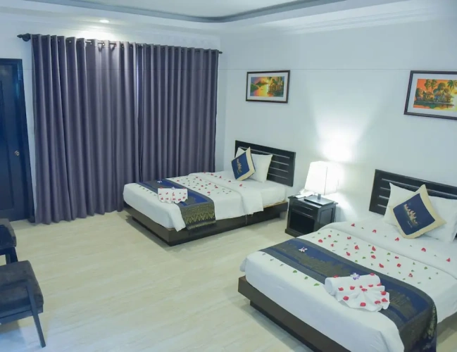 Deluxe Twin room with balcony