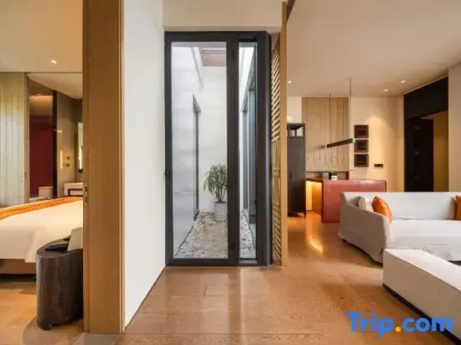 2 Bedrooms Suite