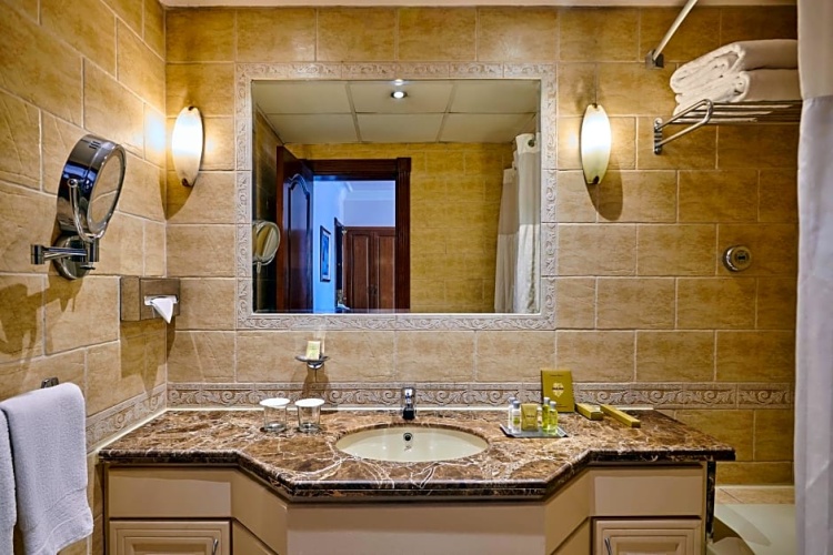 Guest Plus with side Nile View Twin room