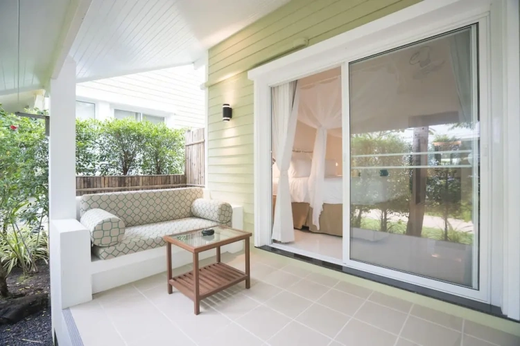 Deluxe Bungalow with balcony