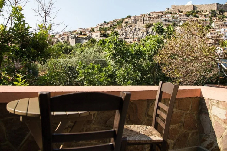 Olive Press Hotel & Apartments