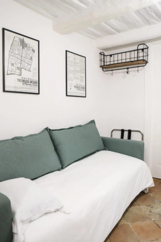 Studio Apartment at Pizzofalcone by Wonderful